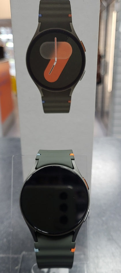 Samsung Galaxy Watch7 - 40mm - BT (SM-L300) - With Strap - Green. Boxed