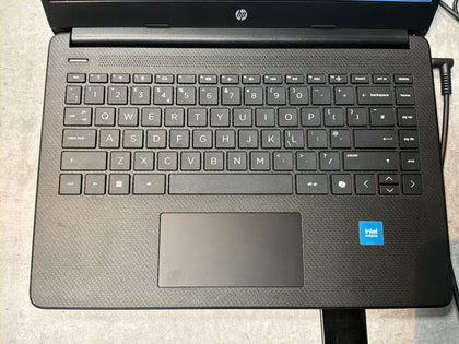 HP Laptop Intel celeron(R)/4GB/64GB