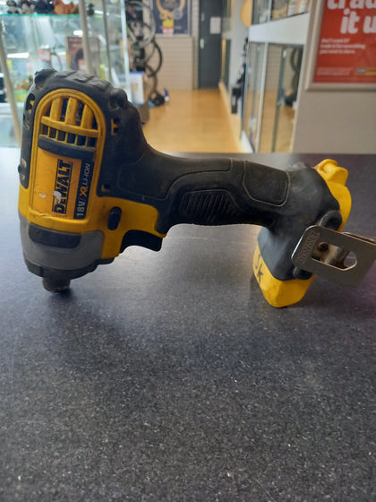 Dewalt DCF885N 18V XR Impact Driver Body Only
