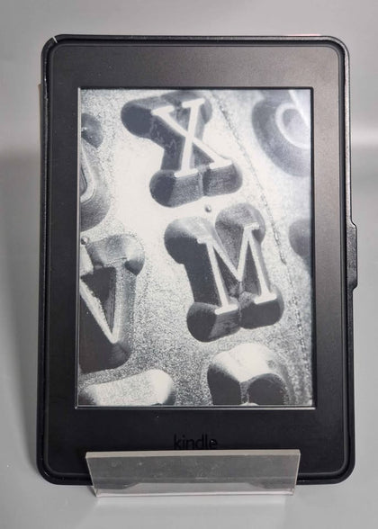 Amazon Kindle Paperweight 3 64GB Wi-Fi (2015) - Black - With Case