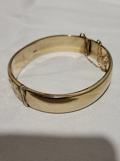 9ct Yellow Gold Patterned Hinged Bangle - 17.22g - Hallmarked