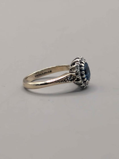 9ct Yellow Gold Ring With Blue Stone - 2.38 Grams - Size J