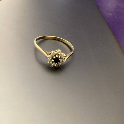 Women's 9ct Gold Diamond Cluster Ring
