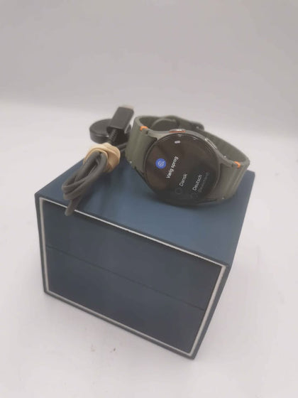 Samsung Galaxy Watch7 40mm With Green Strap