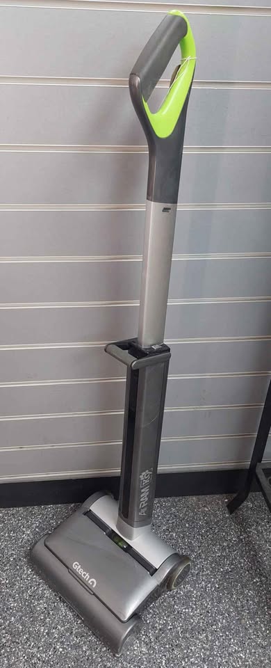 Gtech Air Ram K9 Vacuum With Charger