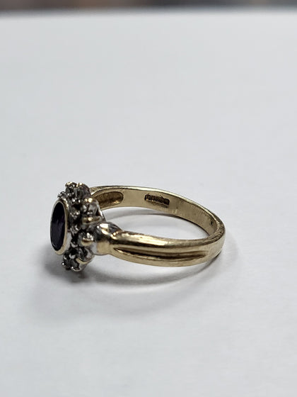 9ct Yellow Gold Ring With Clear And Purple Stones - 3.52g - Size L - Hallmarked