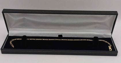 9ct 375 yellow gold Figaro style bracelet 3.44g Boxed 10