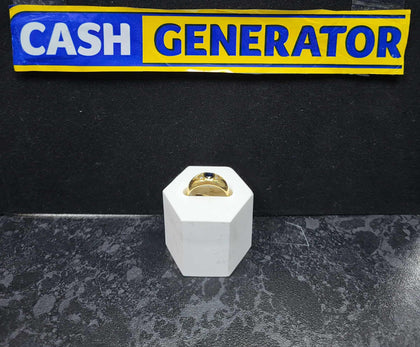 18ct Gold Black Stone Ring (Size I) 3.4g