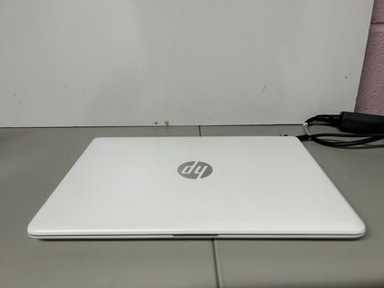 HP Stream 11 AK0000/N4120/4GB Ram/64GB SSD/11