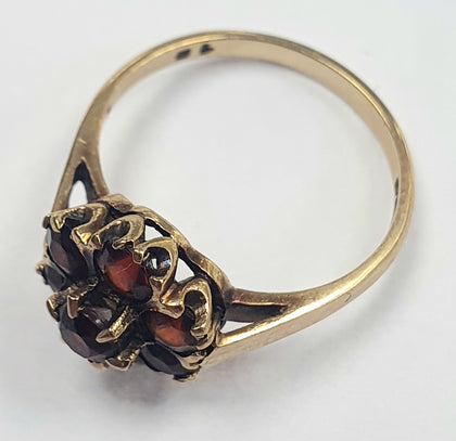 9ct gold ladies ring red stones LEYLAND.