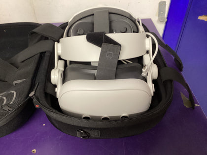 Meta Quest 3 Headset and controllers