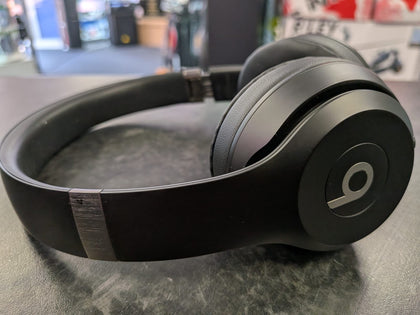 Beats Solo 4 BlueTooth Headphones