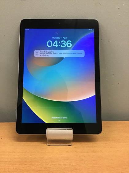 Apple Ipad 5th Gen. 32gb, Wi-fi, 9.7in - Space Grey, Multi Listing,.