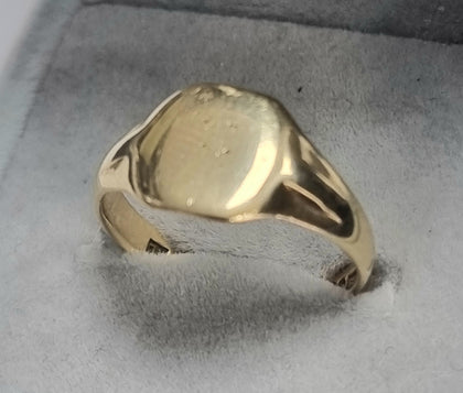 9ct Gold Signet Ring Size 