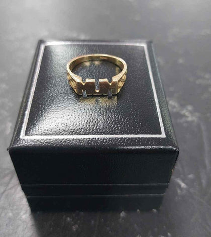 9ct mum ring ,weight 1.7g, size n.