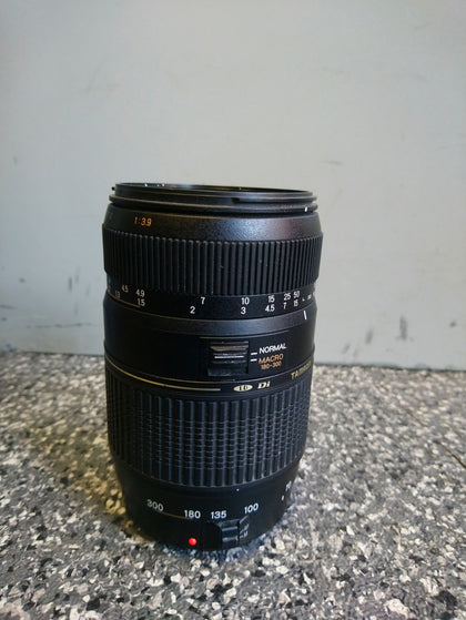 Tamron 70-300mm f/4-5.6 tele macro