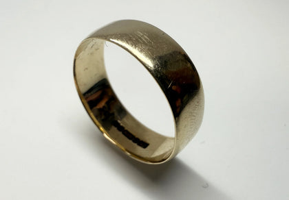 9CT GOLD BAND RING SIZE R