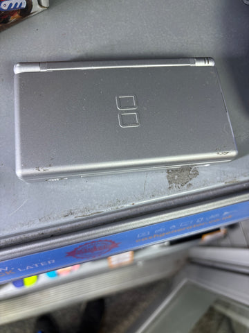 Nintendo DS Lite (stylus missing)