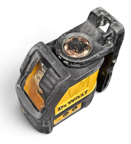 DeWalt Red Cross Laser Level (DW088K) with Case and Wall Mount Bracket