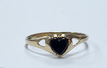 9ct Yellow Gold Ring With Black Heart Stone - 0.90G - size O - Hallmarked