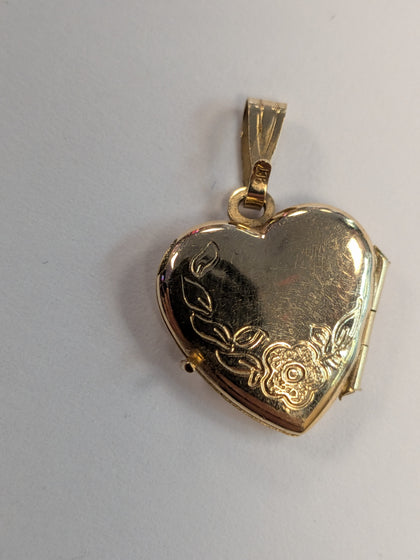 9ct Gold Heart Pendant