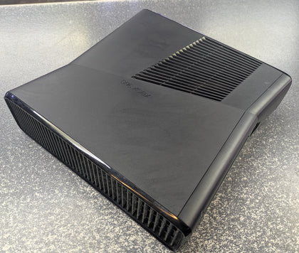 Xbox 360 250GB + Pad