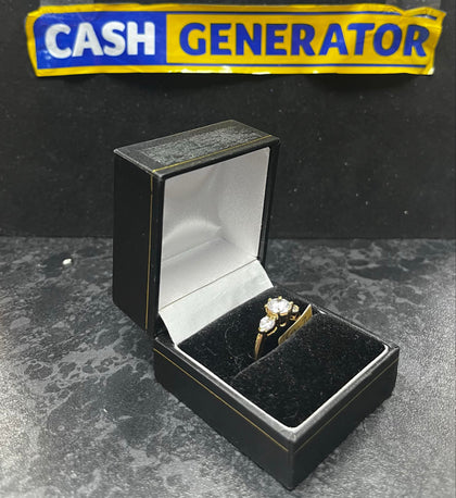 9ct Gold CZ Dress Ring (Size N) 2.60g