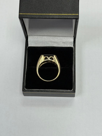 14ct Gents Gold Garnet Ring, Red stone ( Size O ) 6.59g - ** Hallmarked **