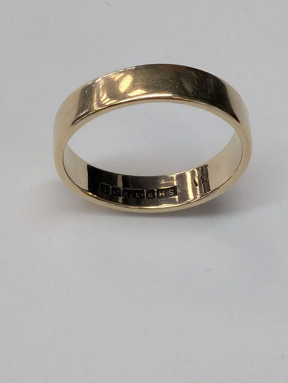 9ct yellow gold wedding ring size L 1/2