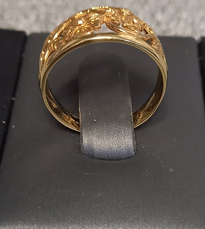 18ct Gold Flower Ring Size-P 4.1g