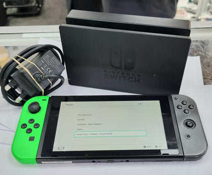 Nintendo Switch Console **PLEASE READ**
