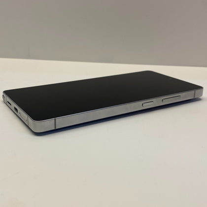 Samsung Galaxy S25 Ultra Unlocked Model SM-S938B/DS 256GB in Titanium Silverblue Boxed