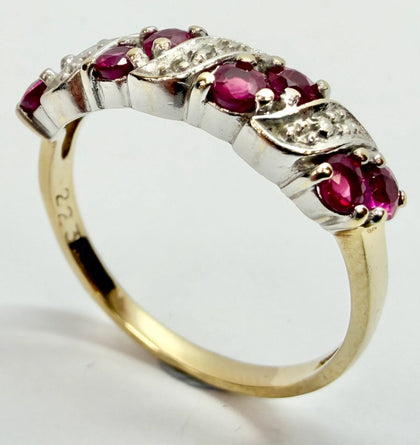 9ct yellow gold curved half eternity ring with diamonds size Q