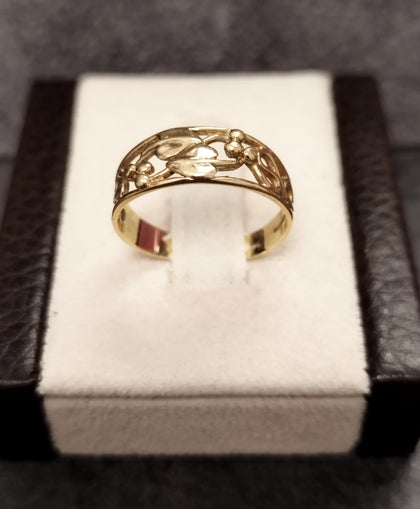 9ct Yellow Gold Ornate Tree of Life Ring Size - M