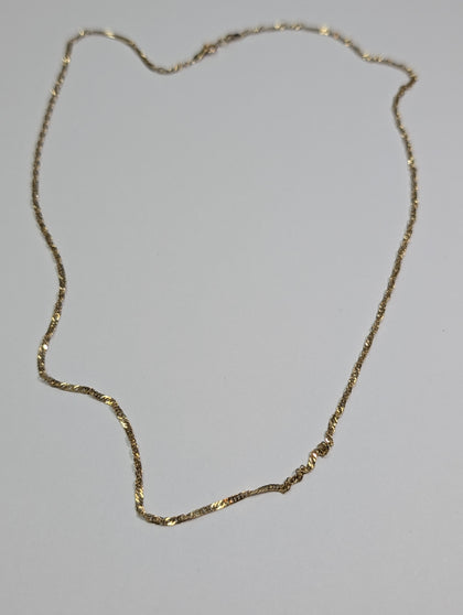 9ct gold twirl link  necklace
