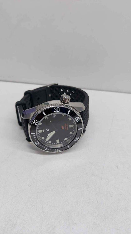 Modded Gents Automatic Divers Watch With Ceramic Bezel & Seiko NH35 Mov. - Unboxed With Rubber Strap.