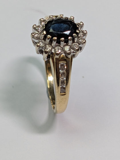 18CT GOLD DIAMOND & BLACK STONE RING SIZE M 1/2