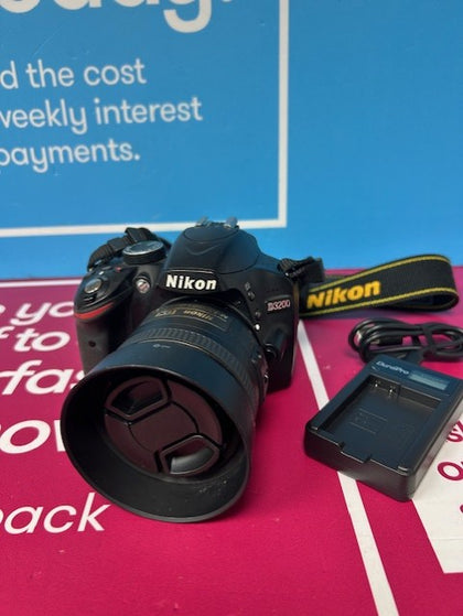 NIKON D3200 DIGITAL CAMERA BLACK **UNBOXED**