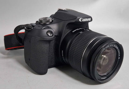 Canon EOS 2000D Black + 18-55mm III