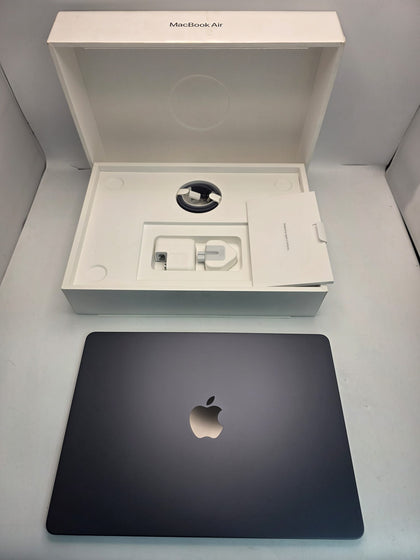 Apple MacBook Air (M4, 2025) 13inch 16GB & 256GB SSD - (OPENED NEVER USED)