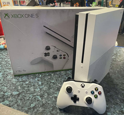 XBOX ONE S CONSOLE