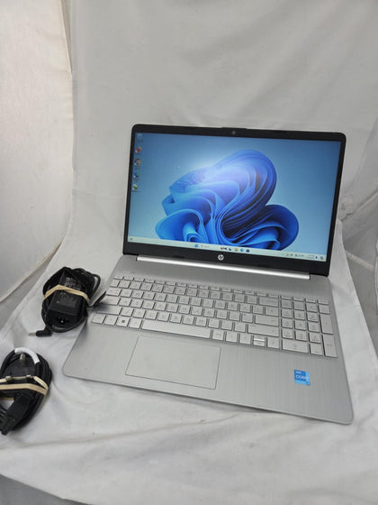 HP 15S-FQ2015/i3-1115G4/8GB Ram/256GB SSD/15