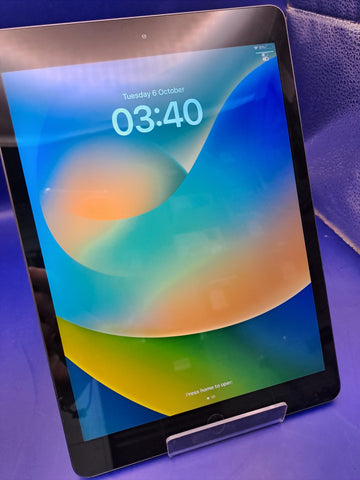 Apple Ipad 8th Gen 128gb wifi only