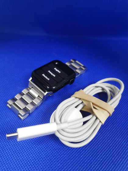 Apple Watch 2nd Gen, Midnight Aluminum, 40mm, Stainless Steel Strap Unlocked -Box Included