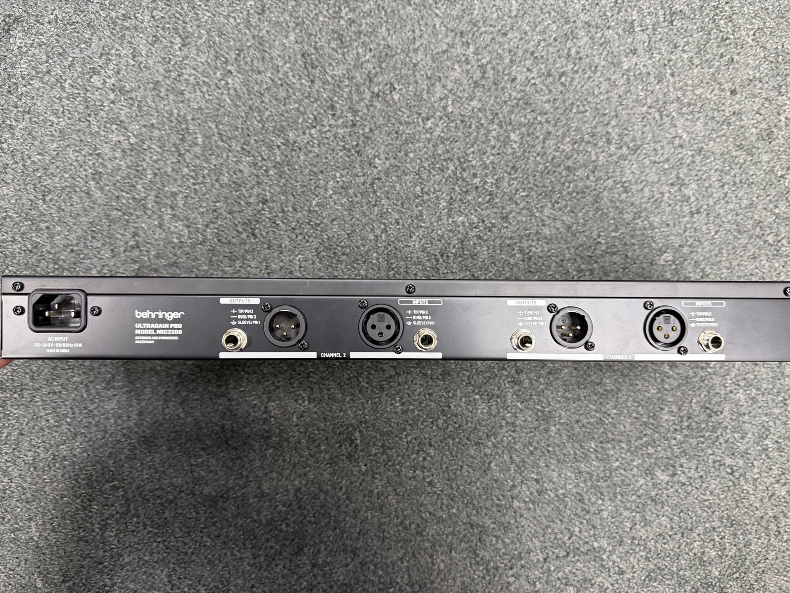 Behringer MIC2200 V2 Tube Mic/Line Preamp | Cash Generator Behringer MIC2200 V2 Tube Mic/Line Preamp | Cash Generator