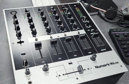 Numark M6 USB Mixer - Black/Sliver