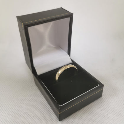 9K Gold Wedding Band, 3.70Grams, Hallmarked & Tested, Size: S