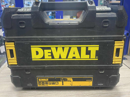 Dewalt D25033K