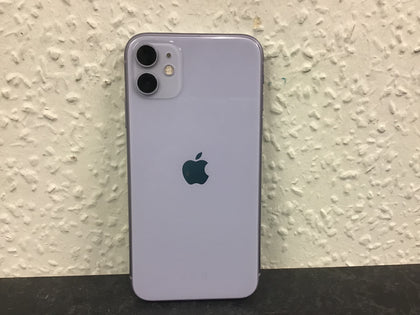 iPhone 11 - 64gb - 84% Capacity.