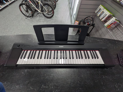 Yamaha Piaggero NP-15 Keyboard piano